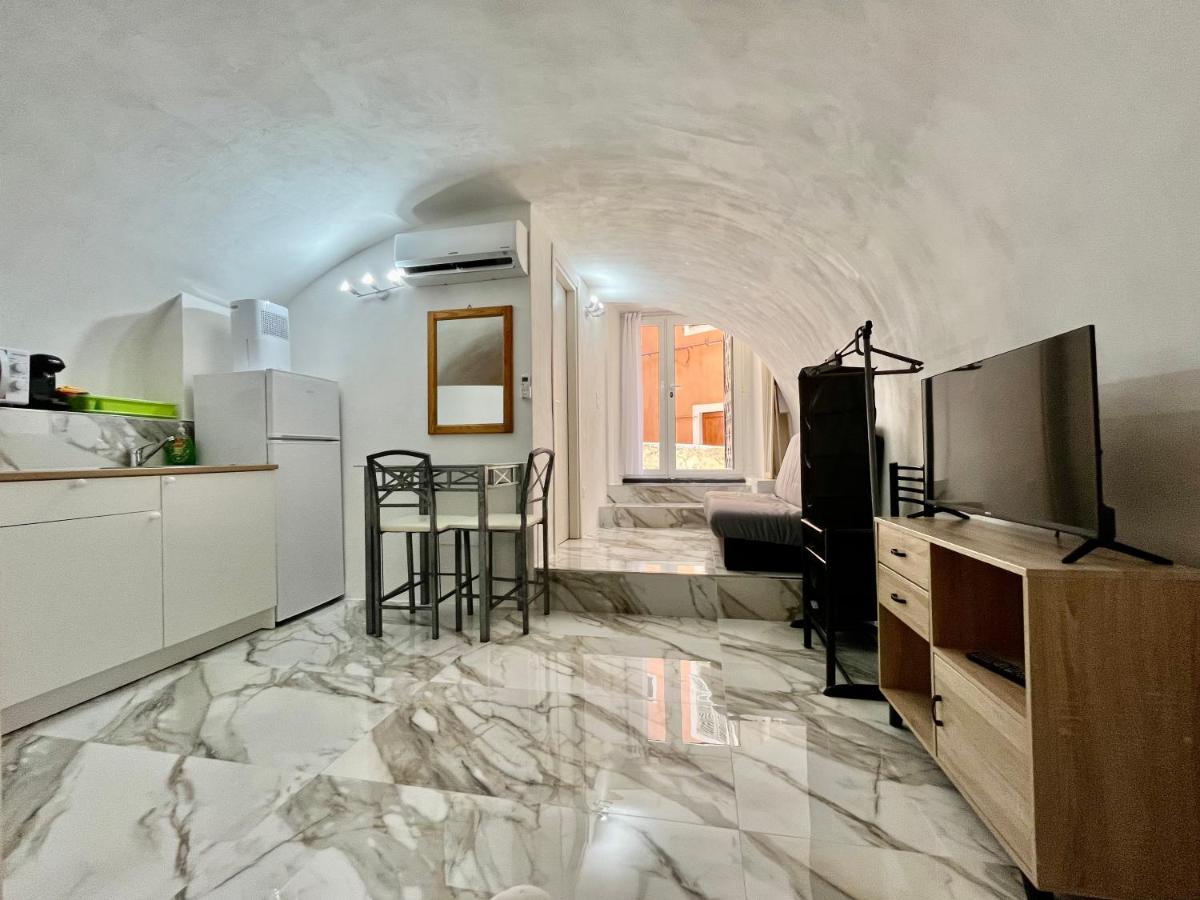 Cave House Apartment Menton Exterior foto